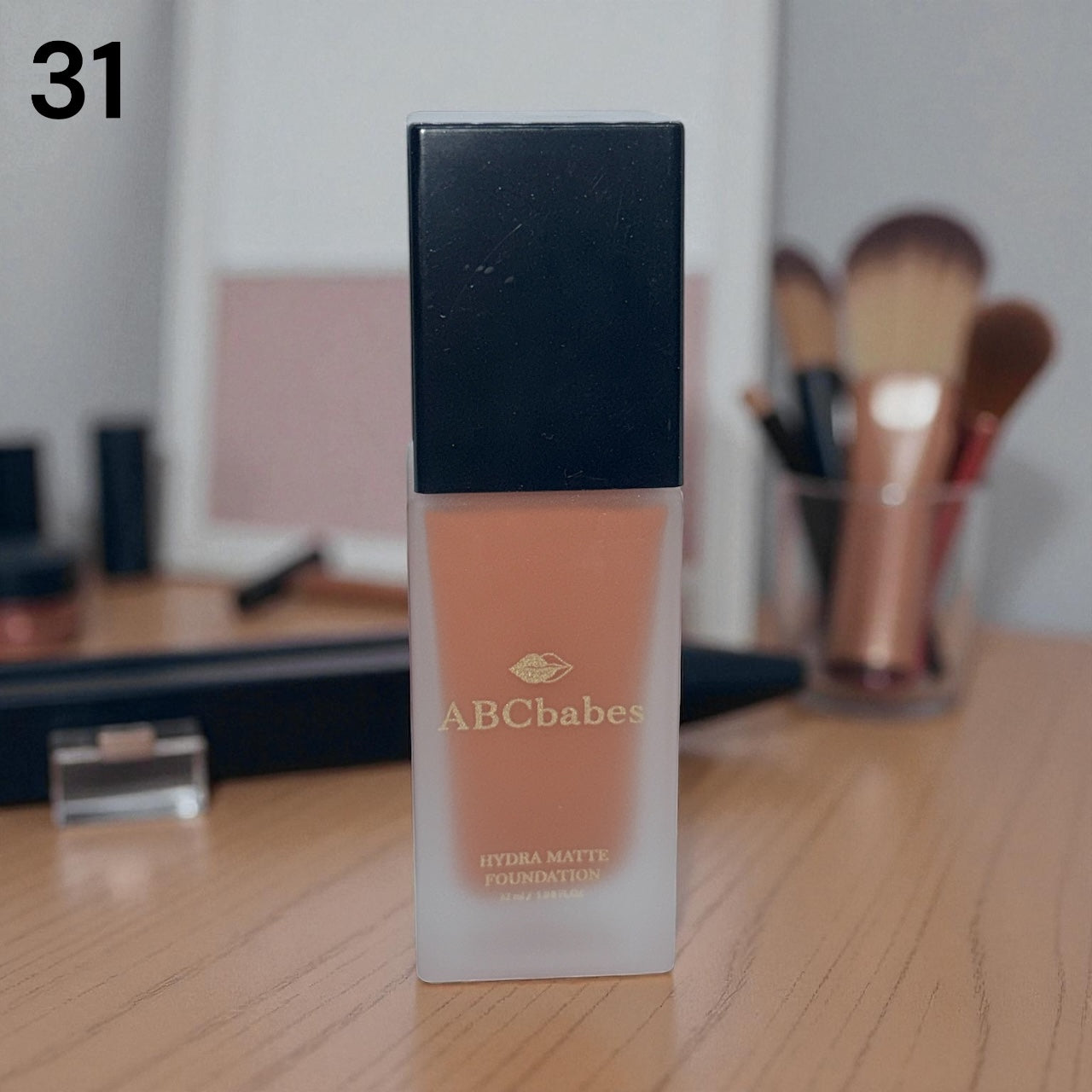 ABCbabes deep tan warm golden undertone shade 31 hydrating liquid foundation with matte finish.