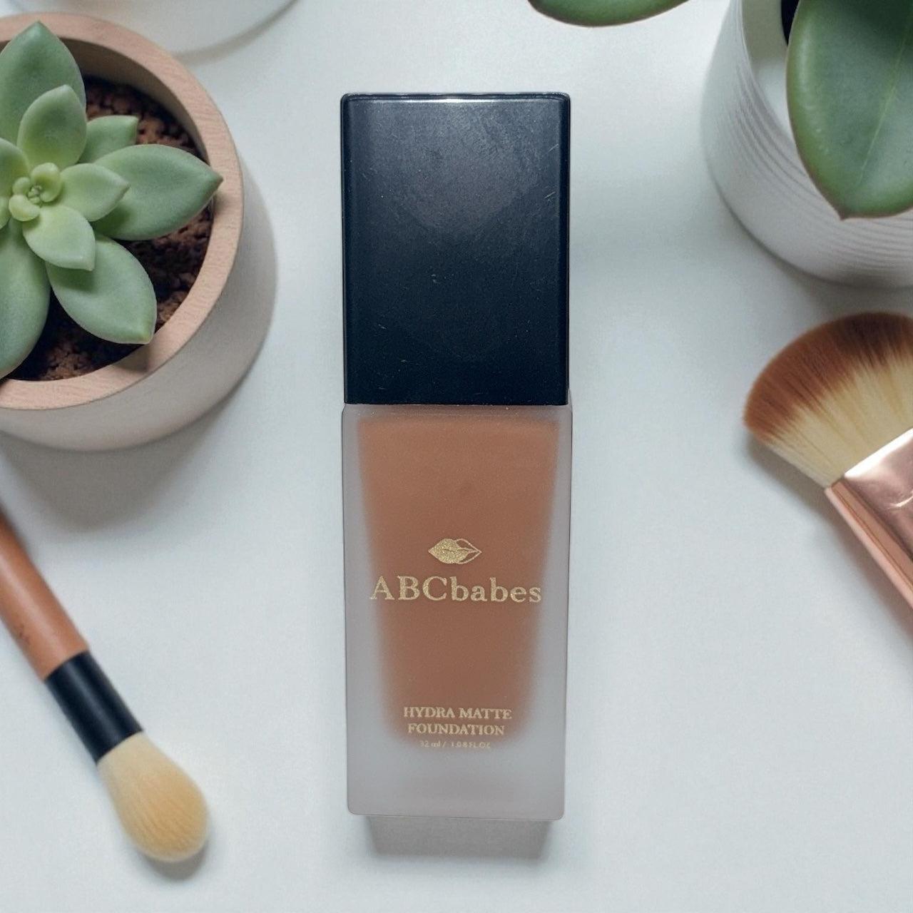 ABCbabes deep rich tan shade with neutral undertones with hydra matte finish liquid foundation