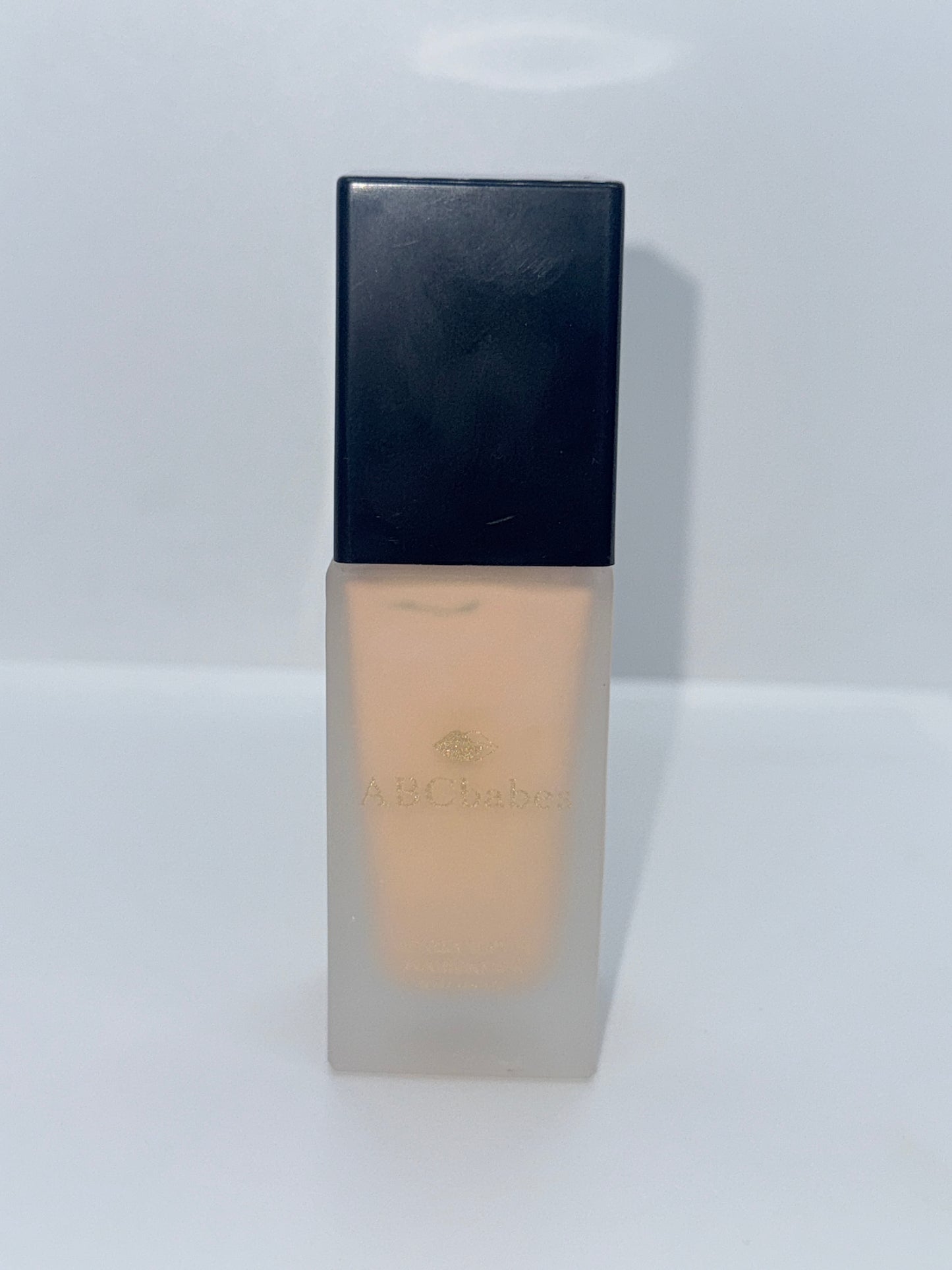 ABCbabes light medium shade #15 warm beige hydra liquid foundation.